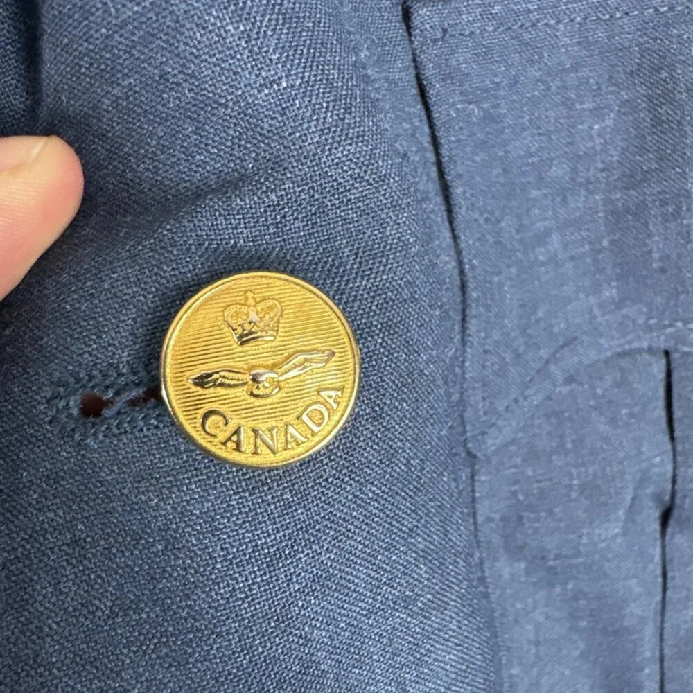 1986 RCAF Blue Dress Uniform Jacket Canada Gold Buttons 65% Wool Airforce Men 44